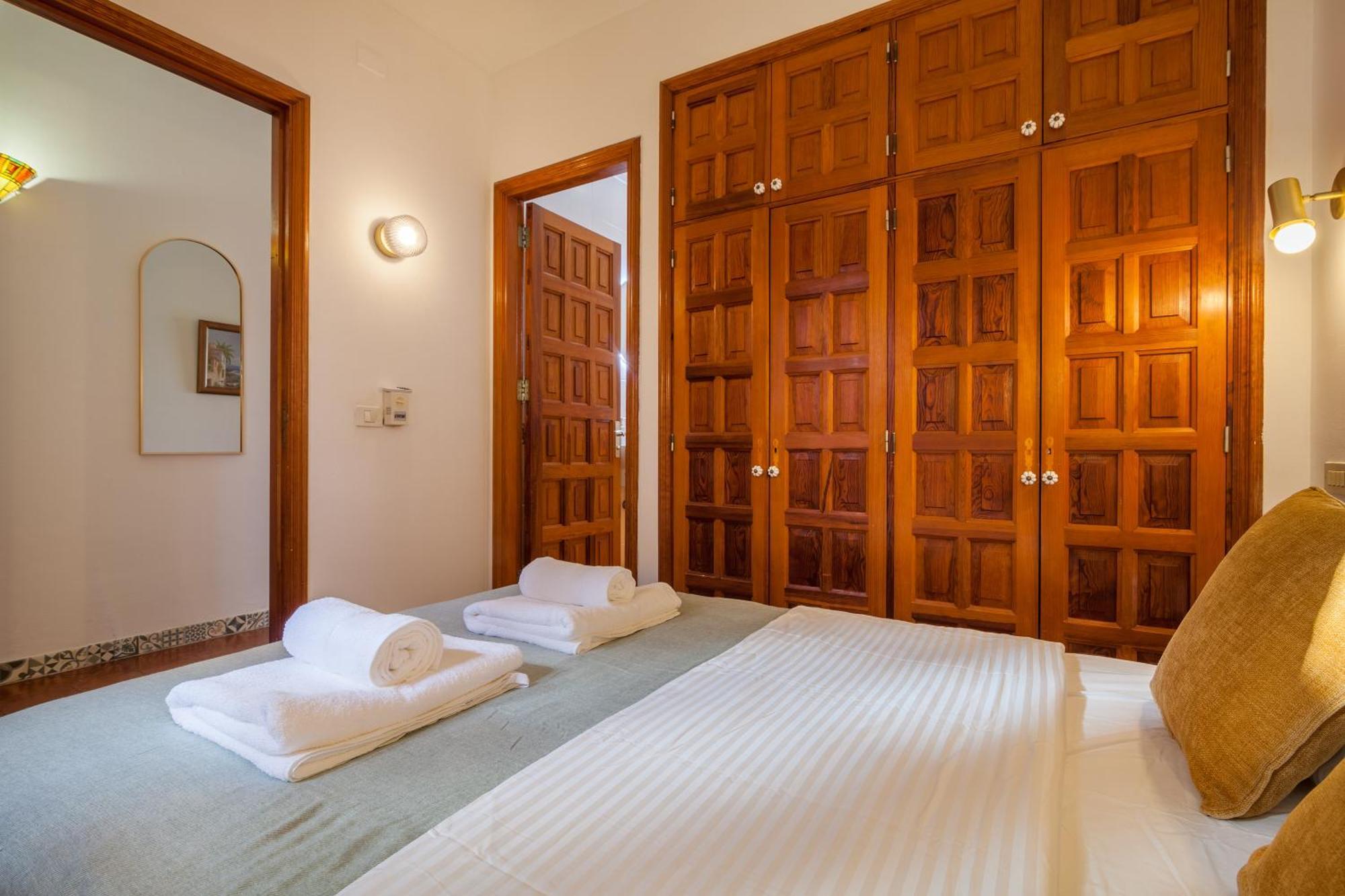 Apartment Paraiso Bamboo - Fibre Net, Heart Of The Gigantes, 2 Bedrooms, 2 Bathrooms, Tv Channels *