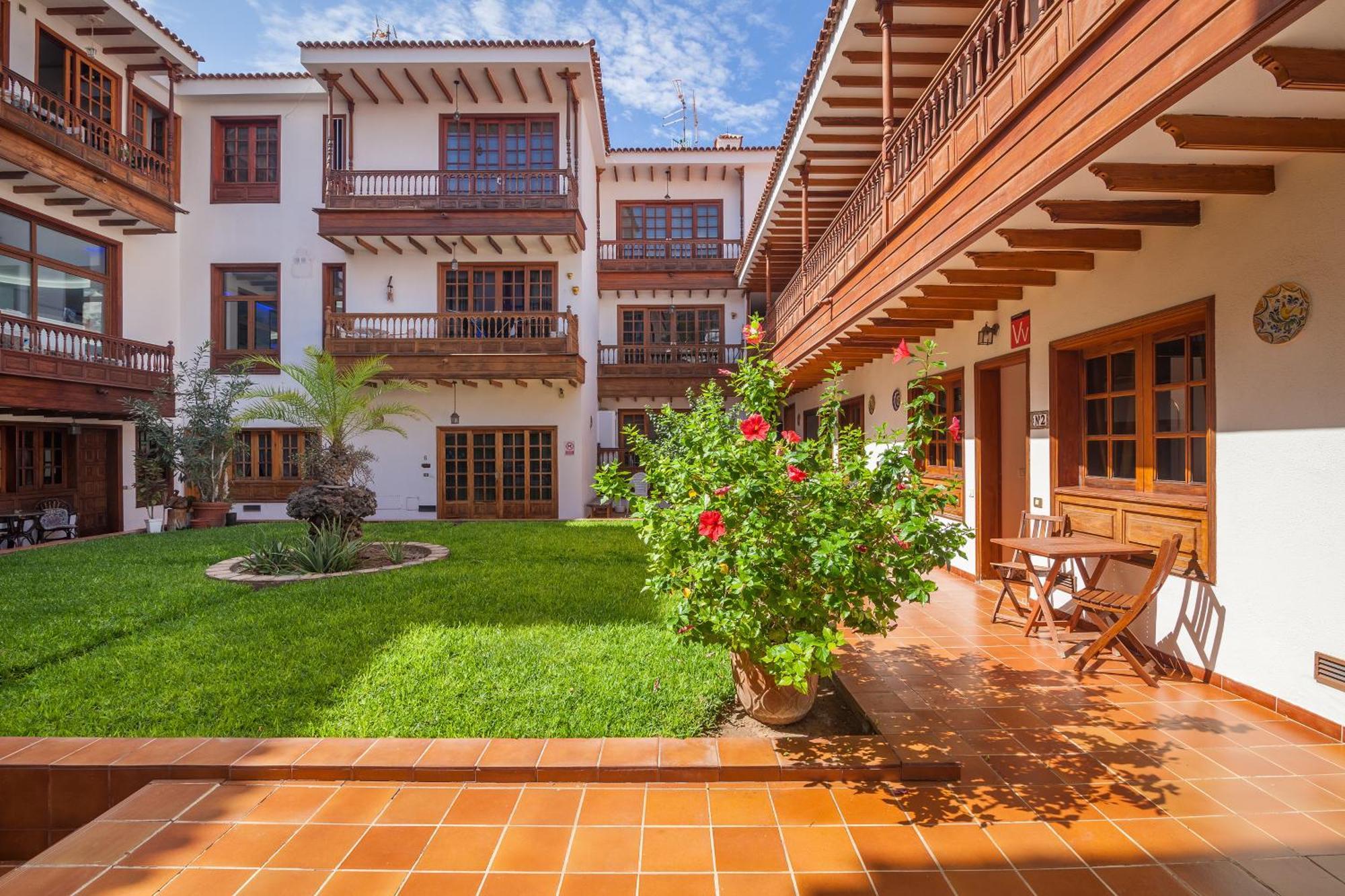Apartment Paraiso Bamboo - Fibre Net, Heart Of The Gigantes, 2 Bedrooms, 2 Bathrooms, Tv Channels Acantilado de los Gigantes
