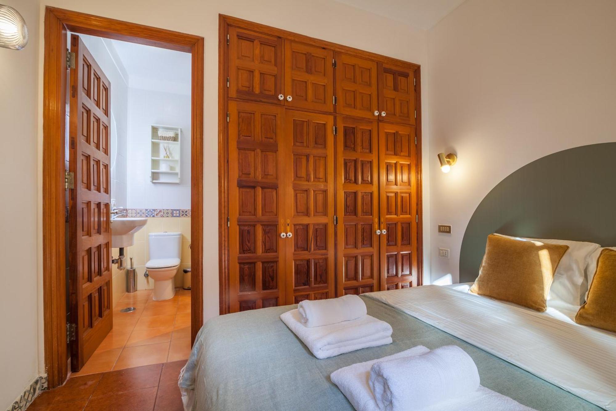 Paraiso Bamboo - Fibre Net, Heart Of The Gigantes, 2 Bedrooms, 2 Bathrooms, Tv Channels *